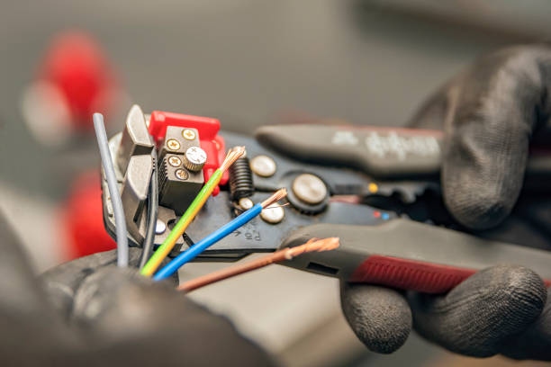 Best Best Electricians Near Me  in Harb, OR